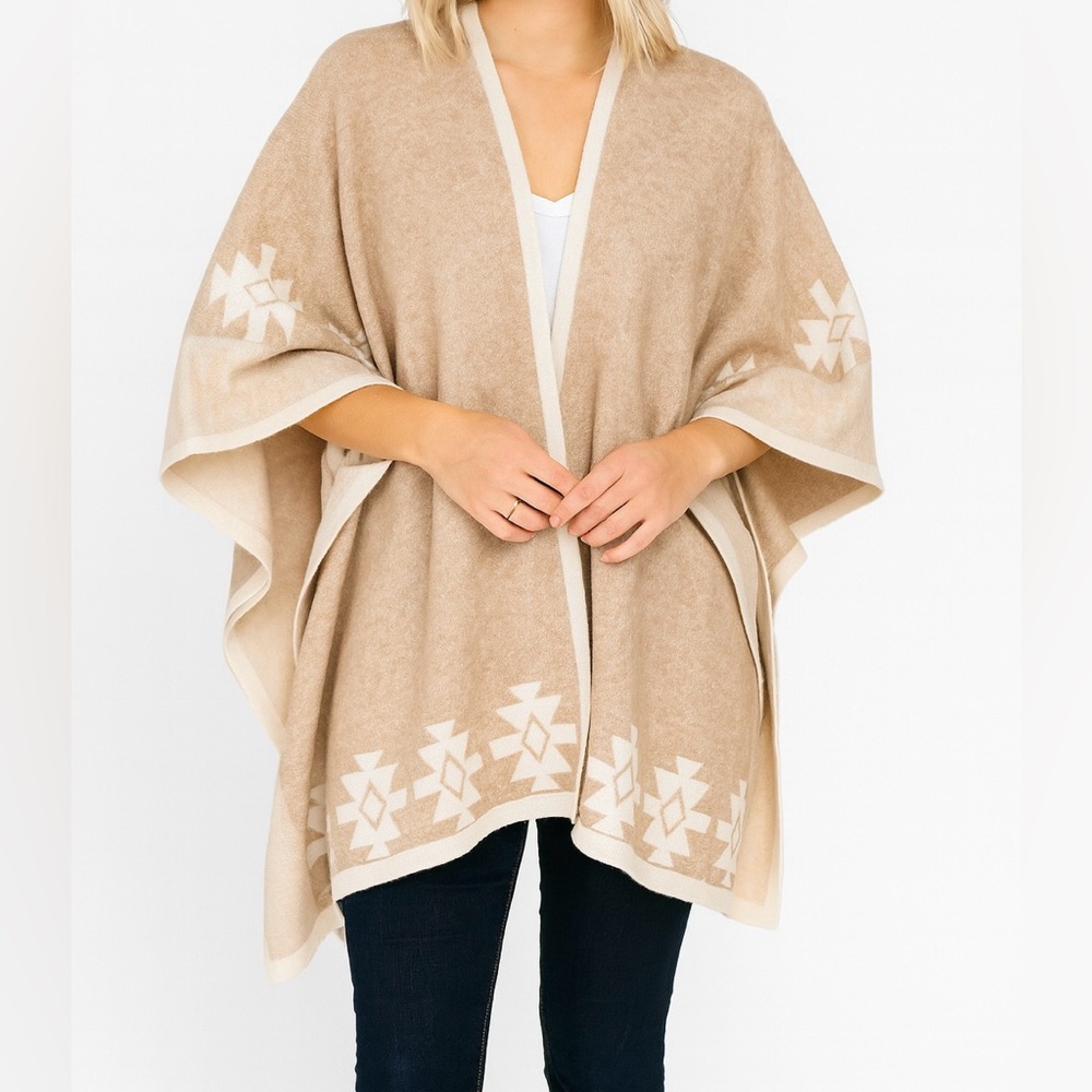 Warm & Cozy Beige Aztec Fall Blanket Poncho Size Large - Picture 4 of 4
